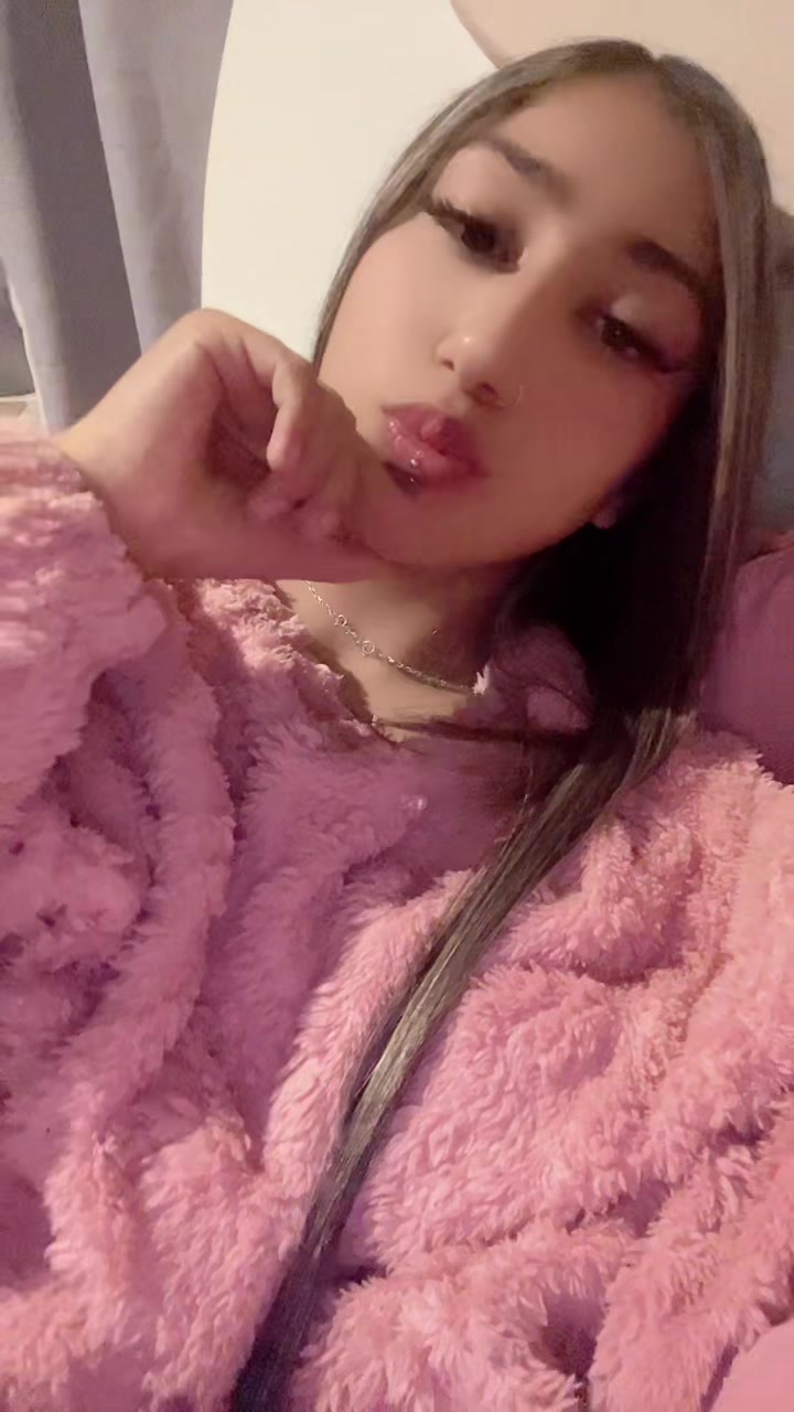 @𝒜𝓃𝓉𝑜𝓃𝑒𝓁𝓁𝒶 ✨