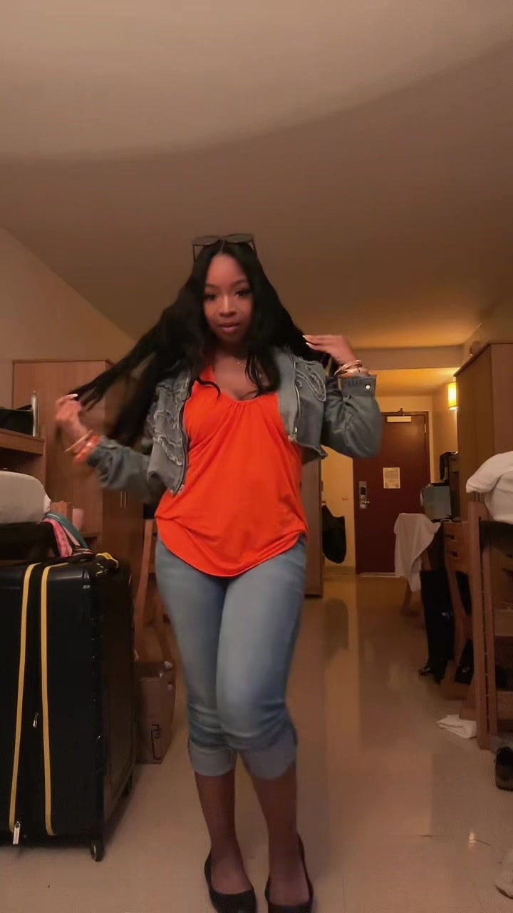 @🐒illyislandgyal