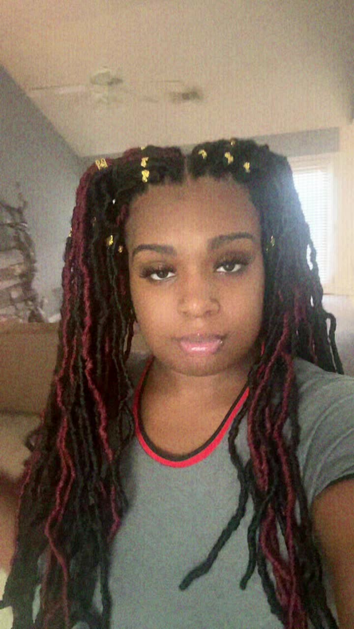 @Prettylil_ayanna15
