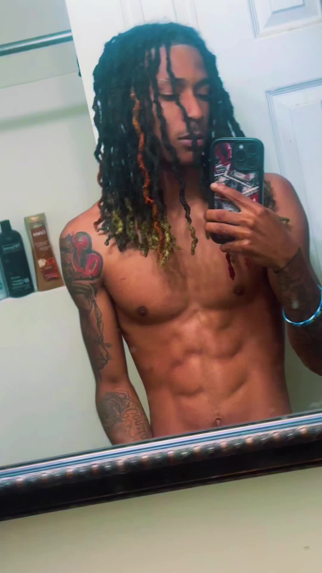 @LilTaeeee