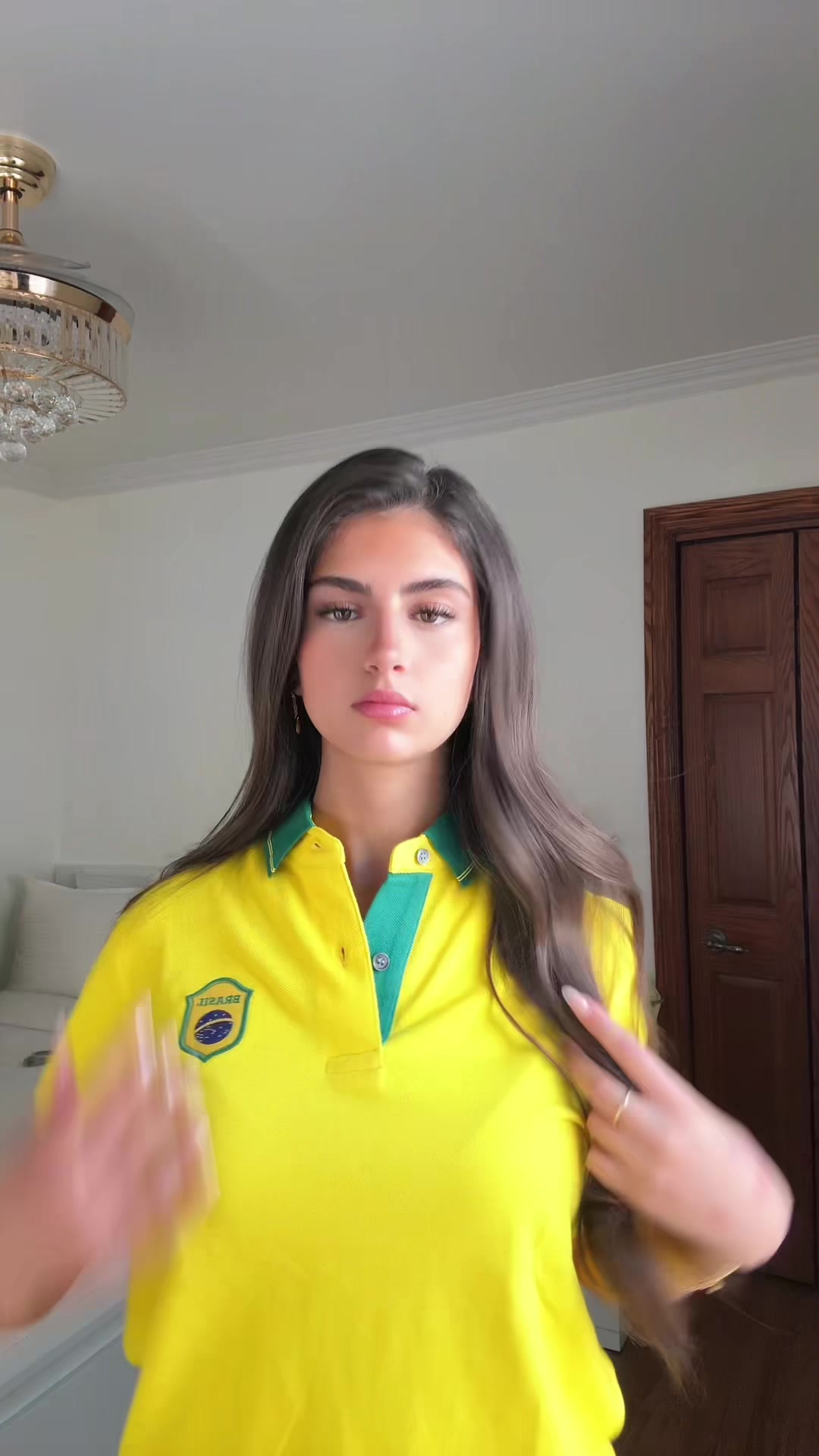 @𝐌𝐮𝐧𝐚