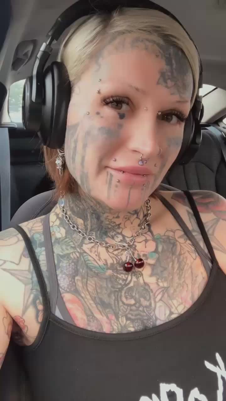 @Ugly Girl Tattoo