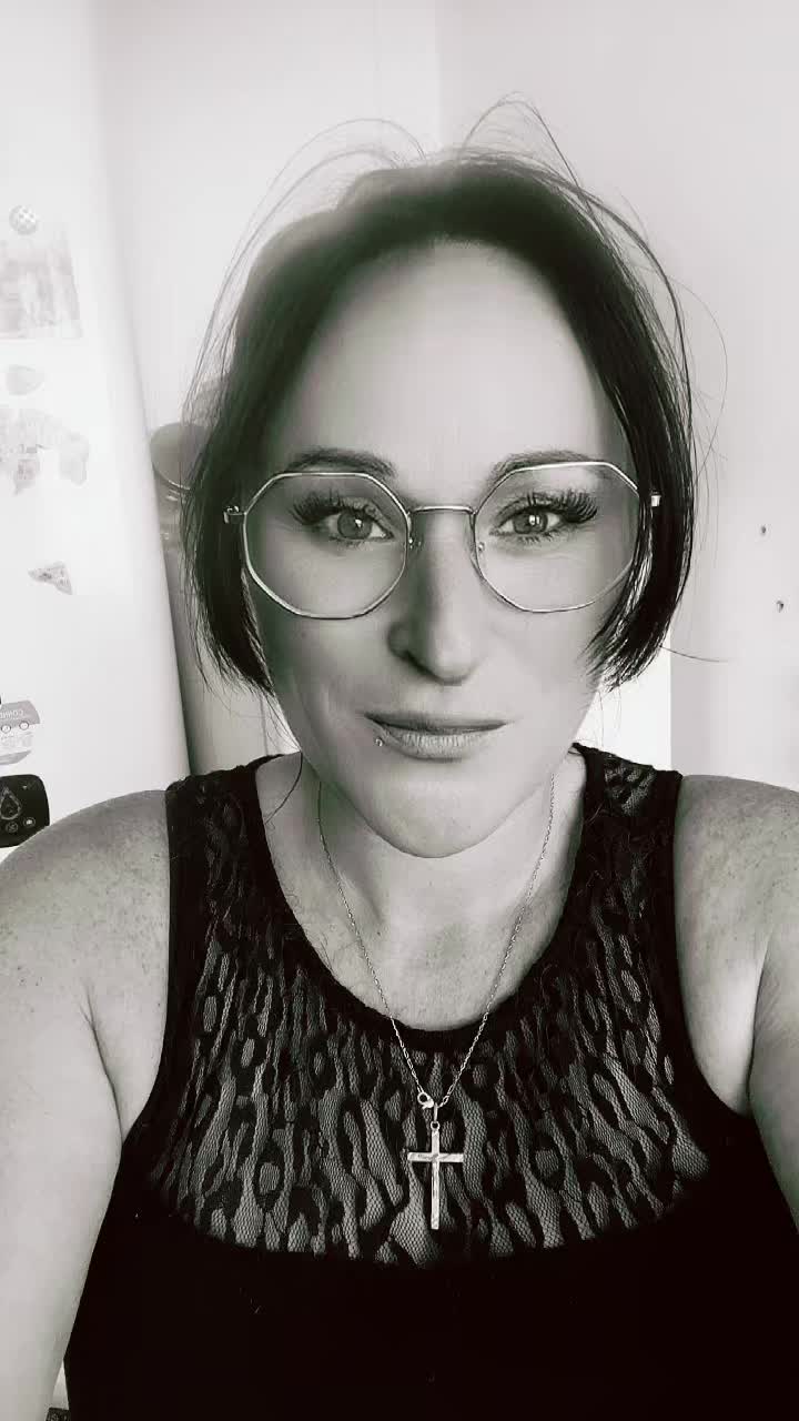@sabrina 80 ✨✨