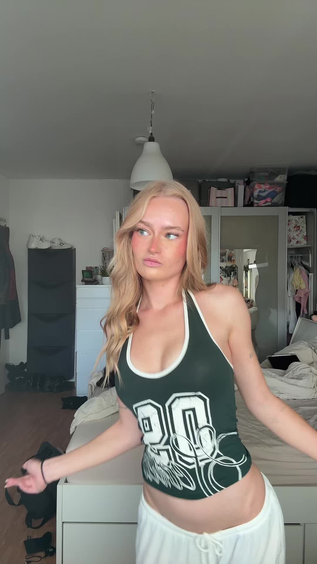 @Alyssa Haley♊︎