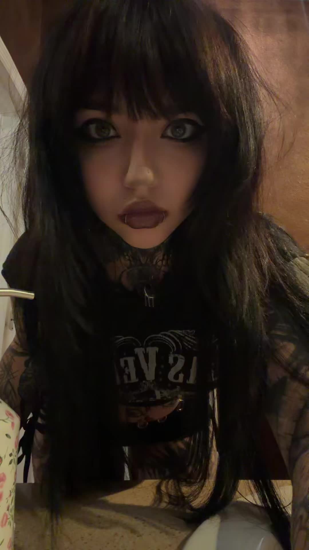 @mothertriplex