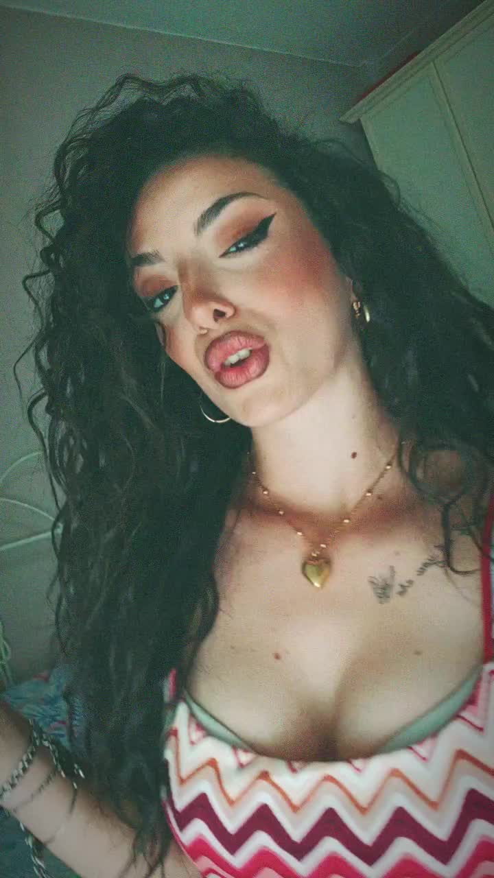 @Katia🖤