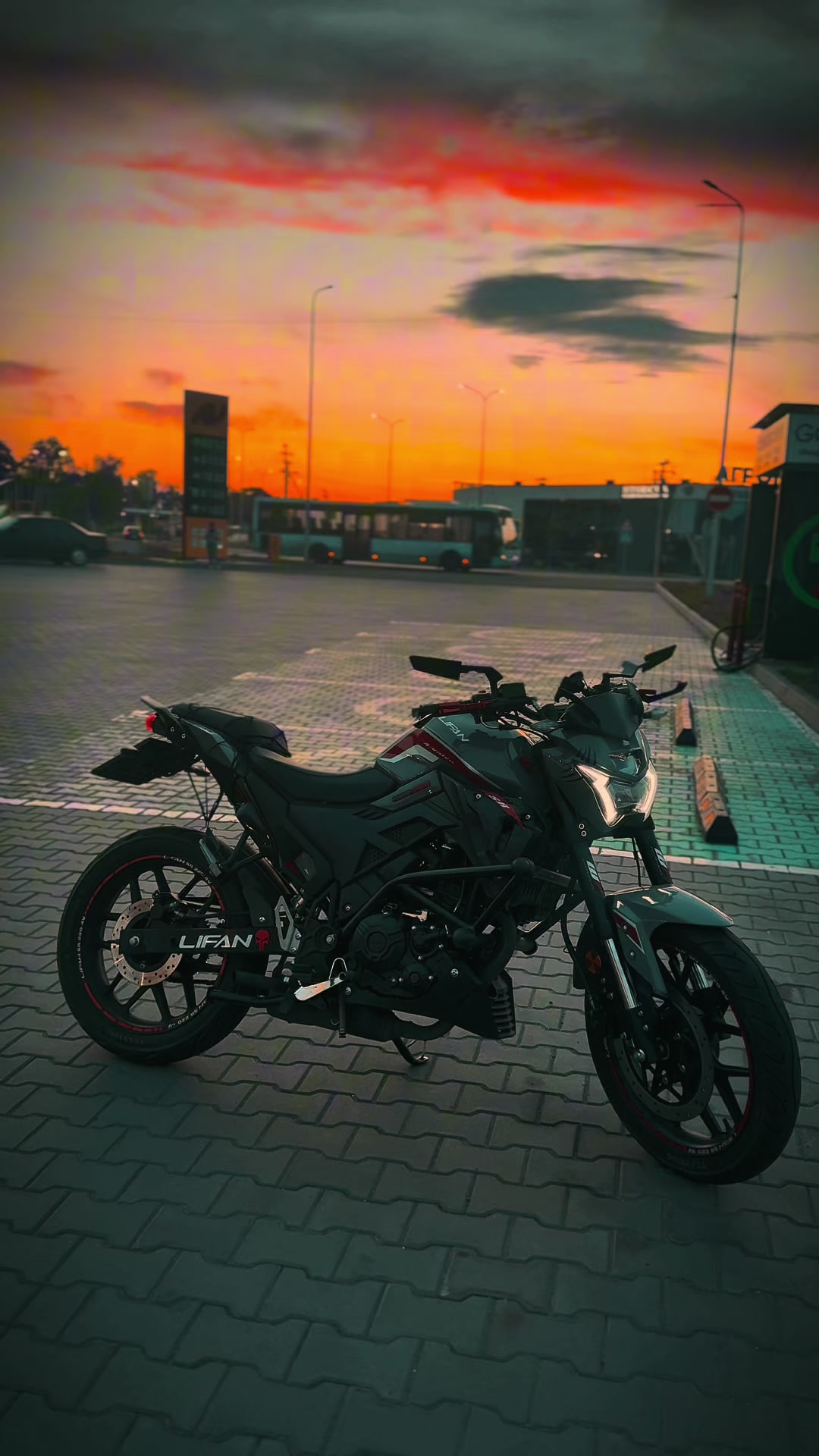@yarik_lishchuk_