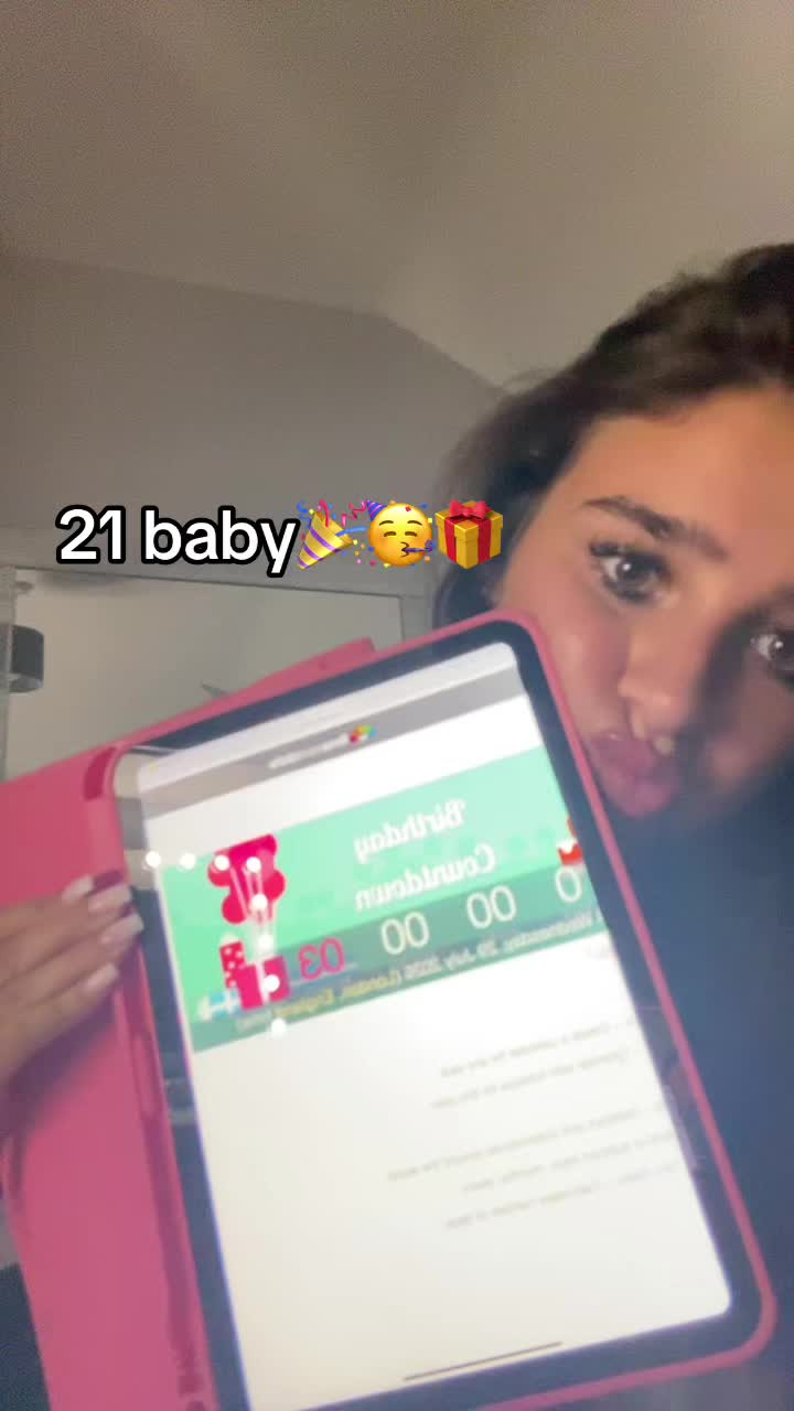@caitlinelliejonesxx
