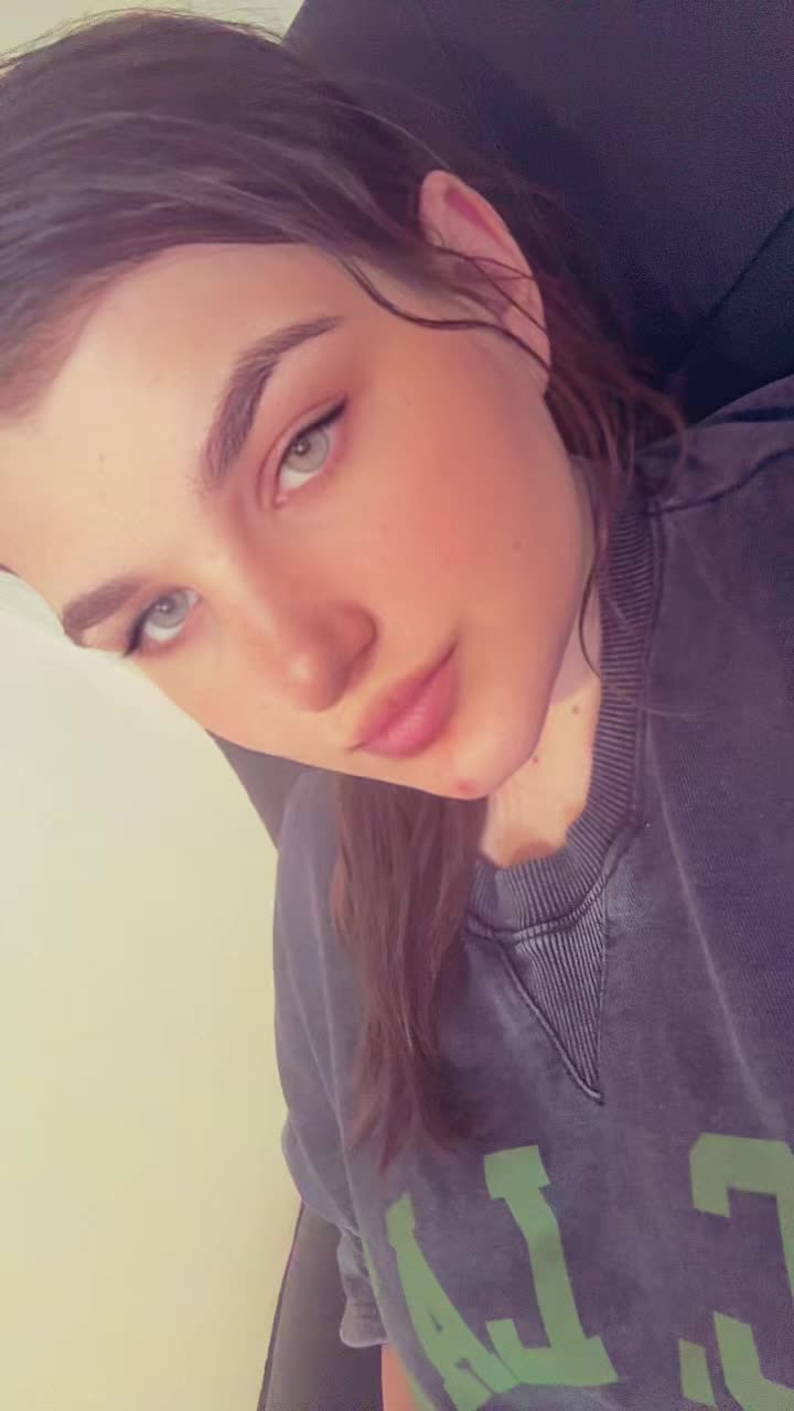 @Ell🦋🫶🏻