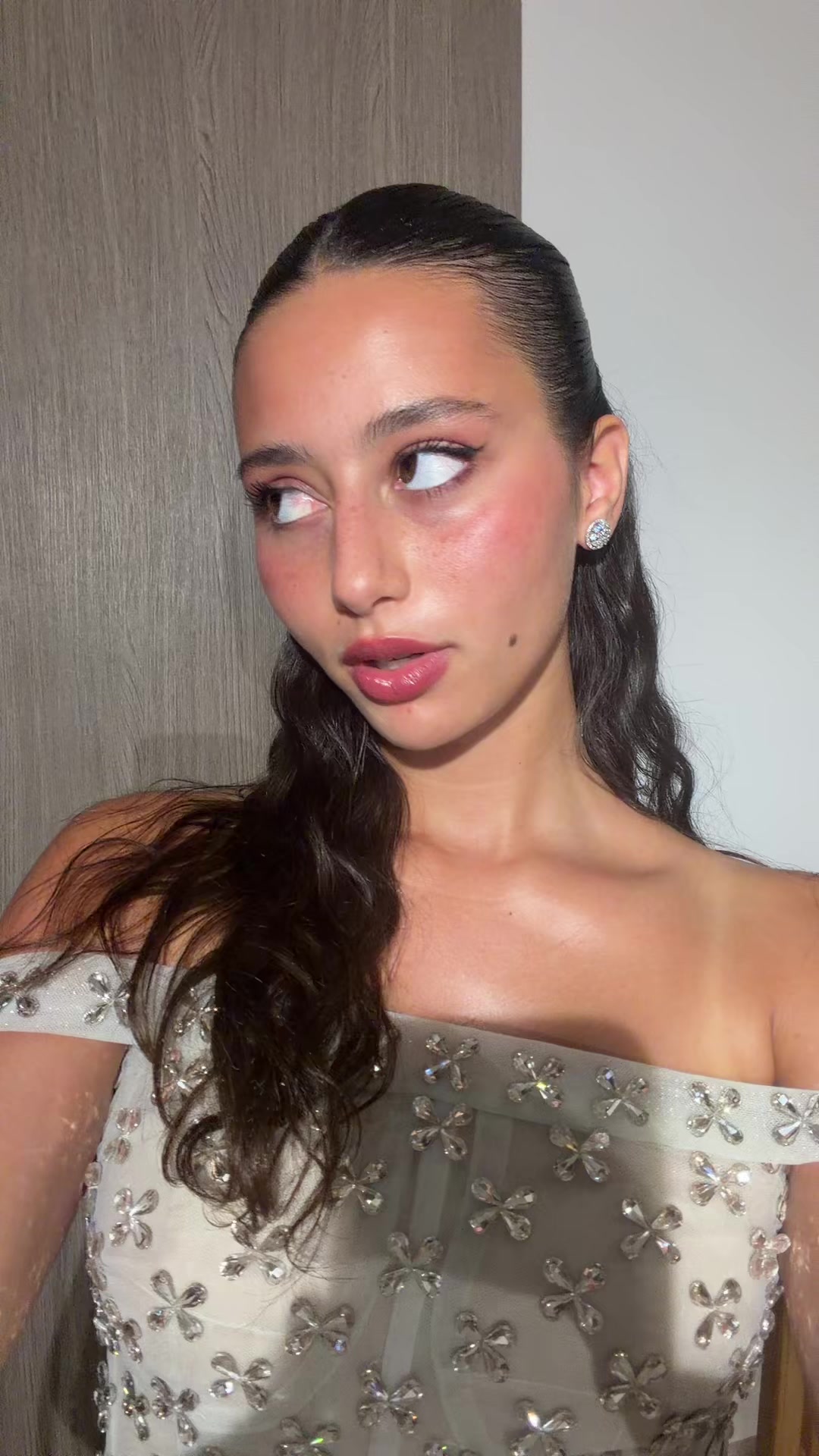 @Lina