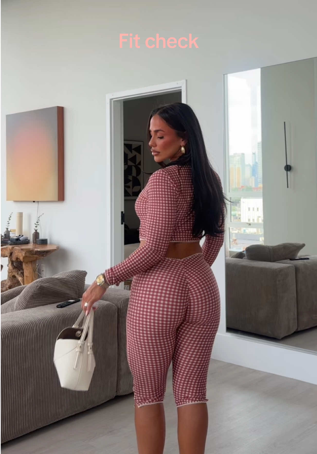 @Giuliana Ava