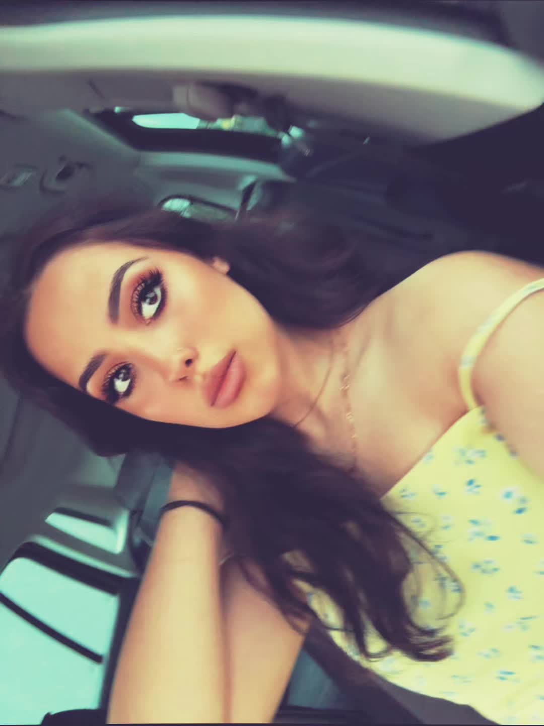 @𝐒𝐀𝐑𝐀 𝐒𝐓𝐎𝐀𝐍𝐎𝐕𝐒𝐊𝐀