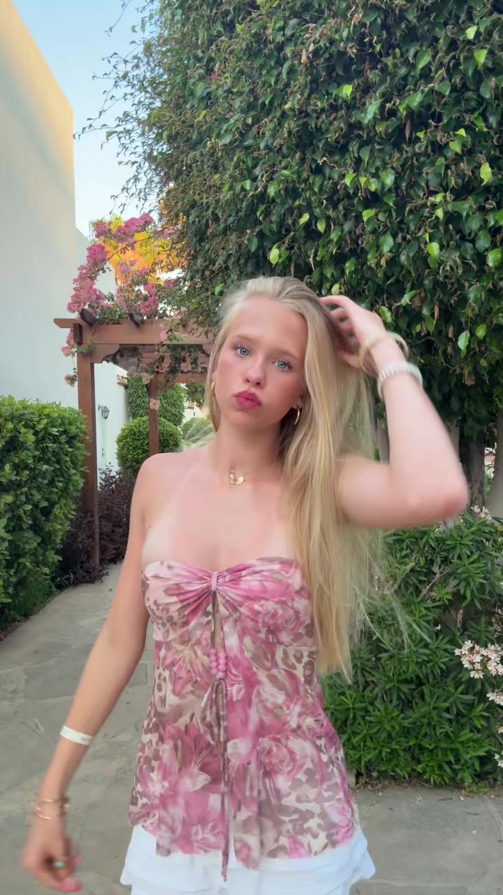 @Eva 🌺