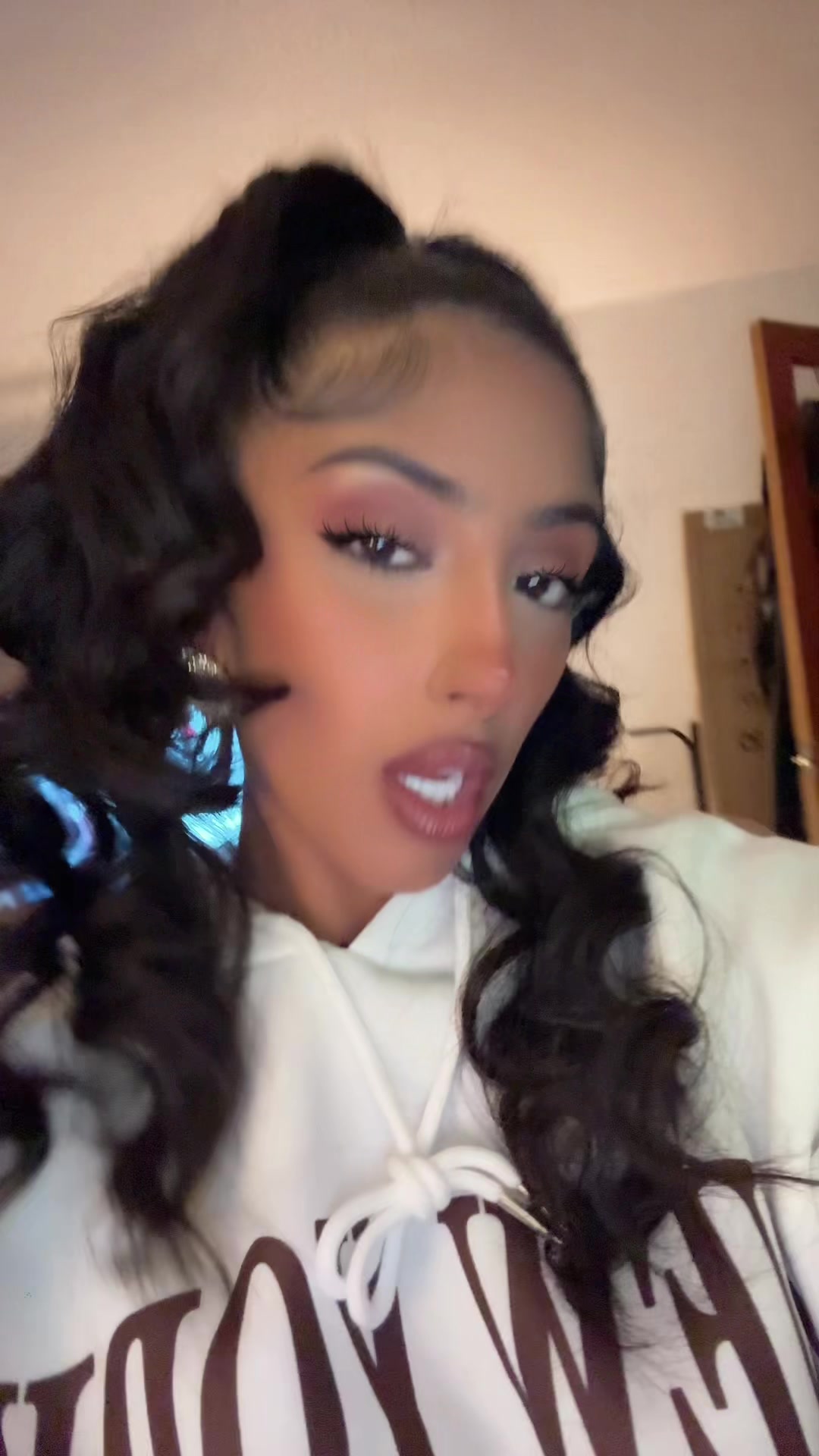 @ST