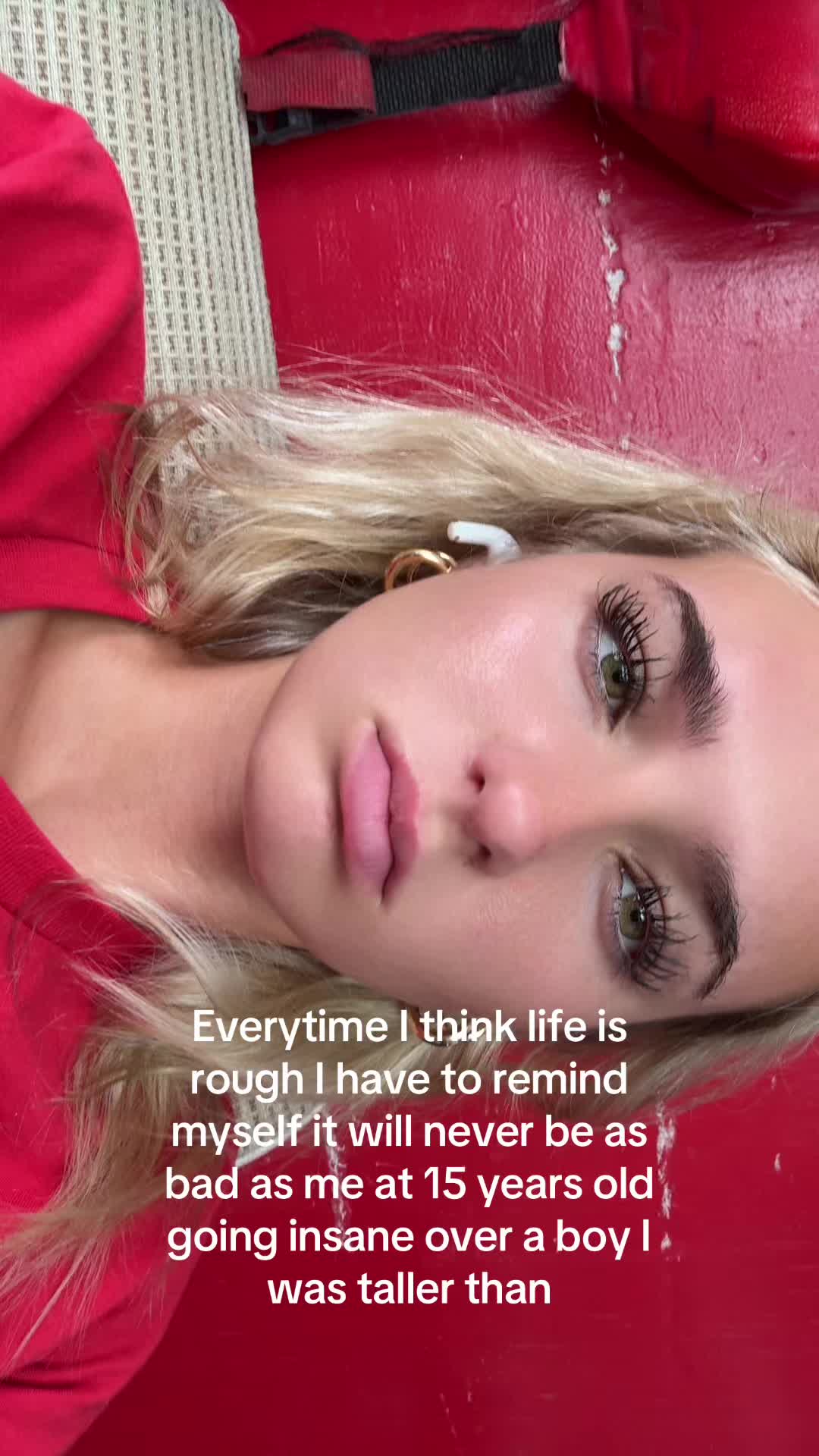 @⃟