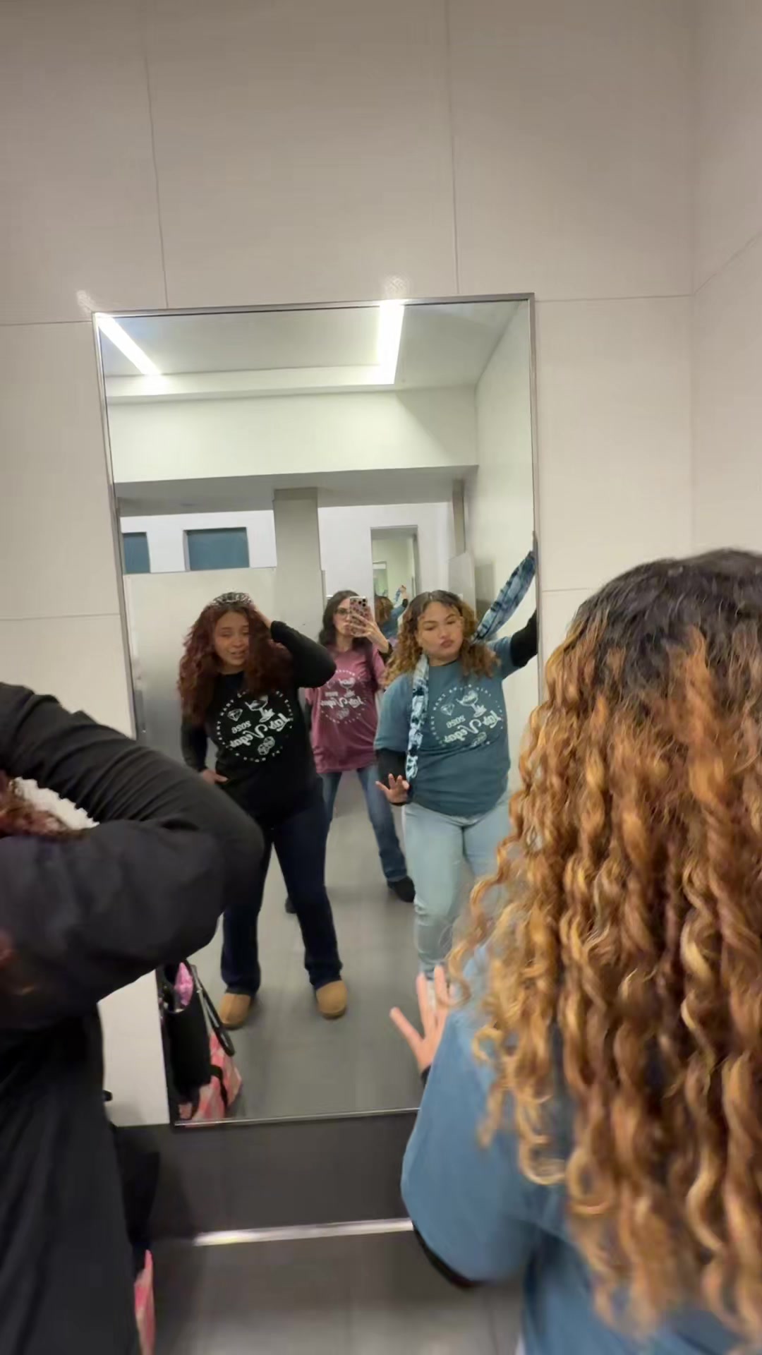 @_jaylamariee_