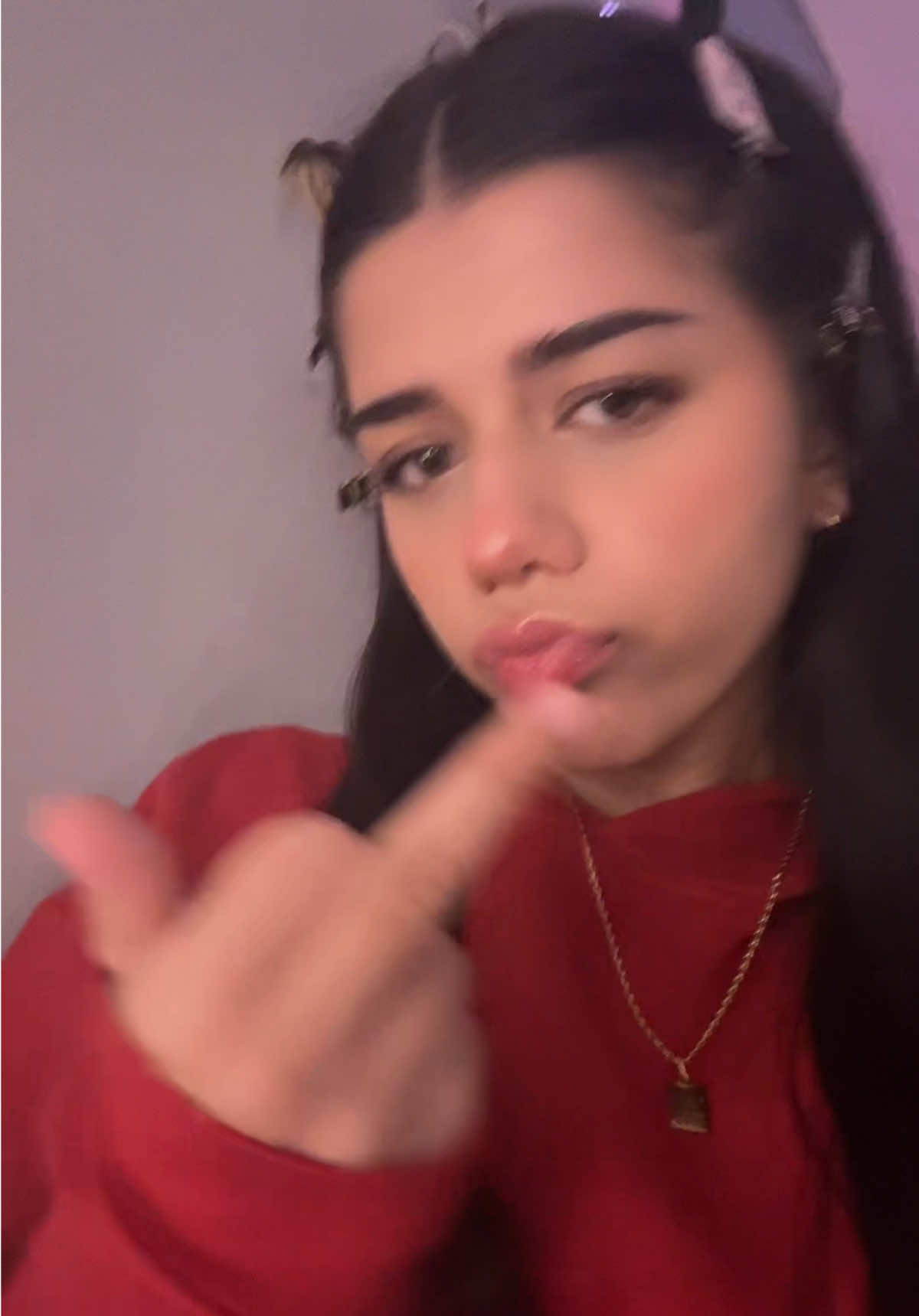 @ariskii 𖣂