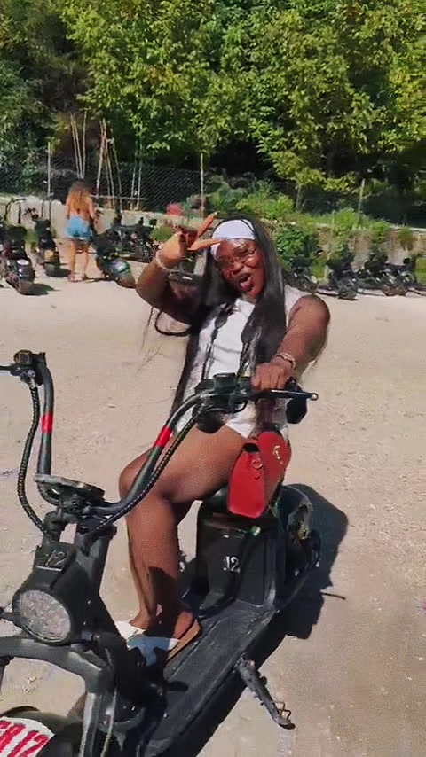 @tadtravelsuk