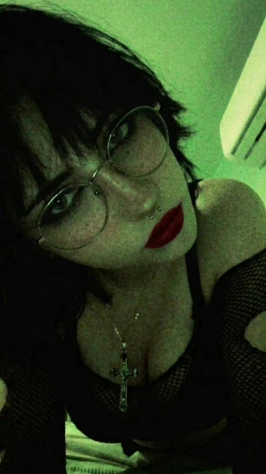 @Valenaery