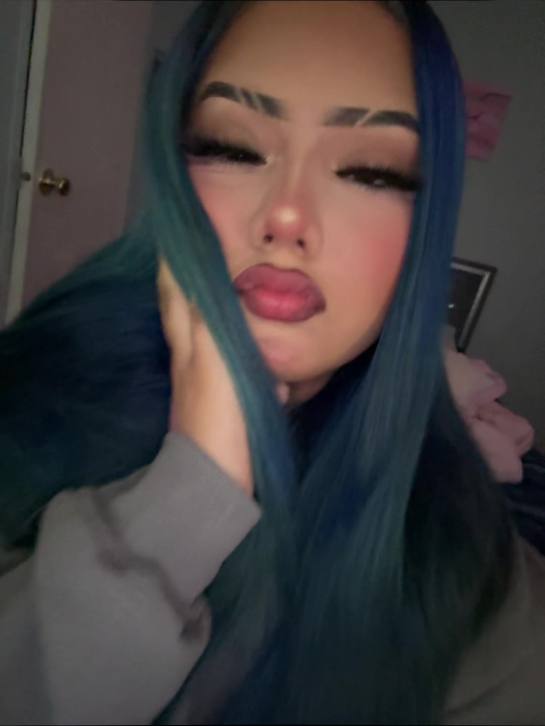 @️ ️