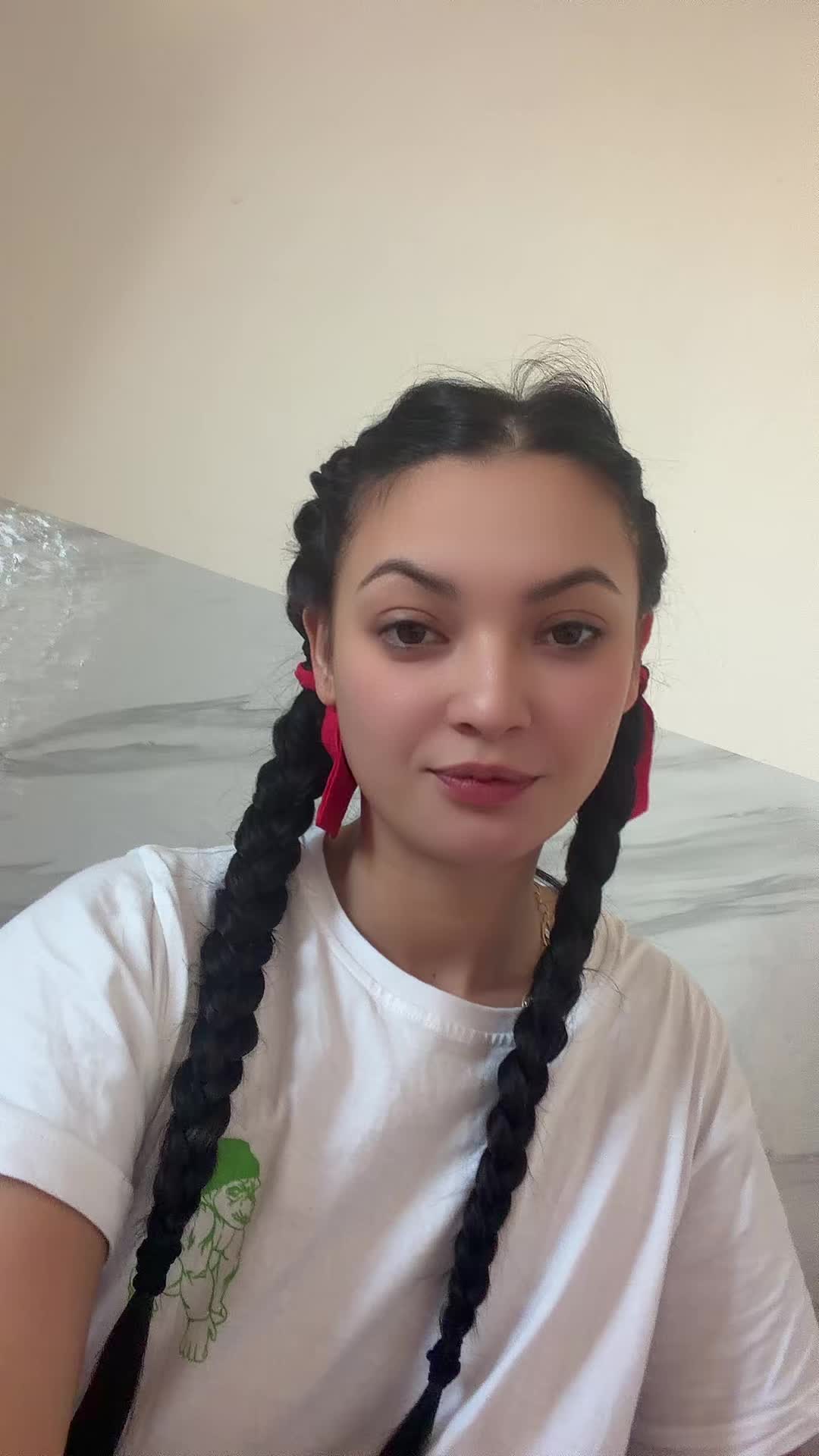 @Simona🦋