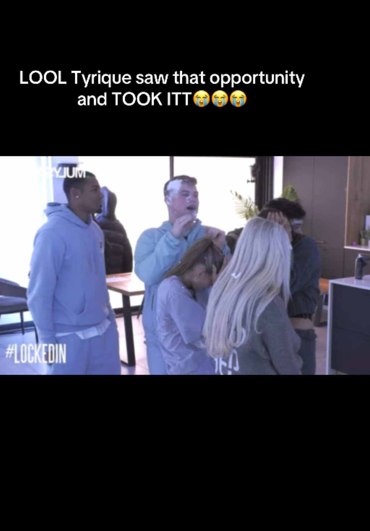 @queenlemonxx111