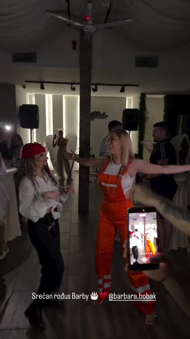 @nastupi_poznatih