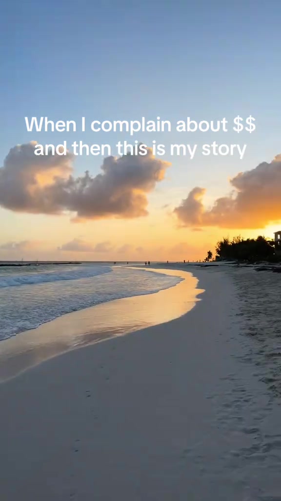@HOLLI
