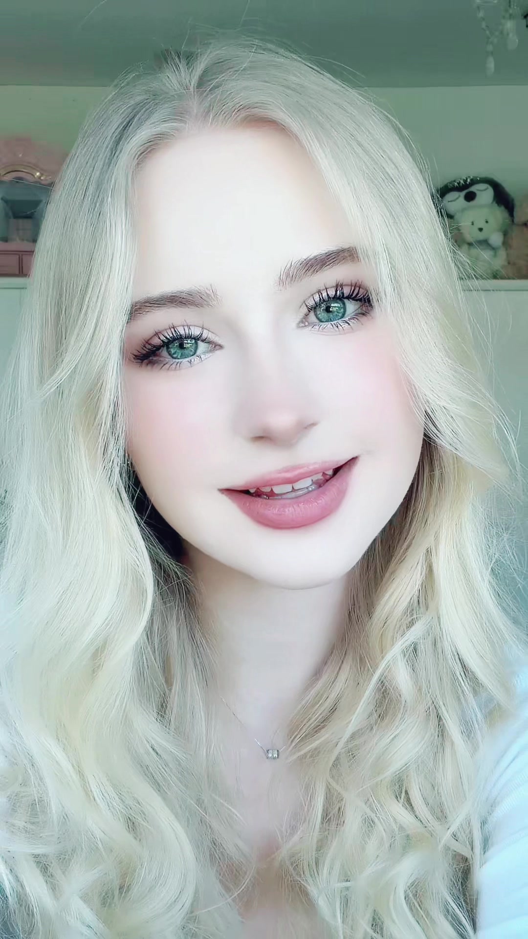 @Annabel Hughes 🦢🤍(mgmtbex)