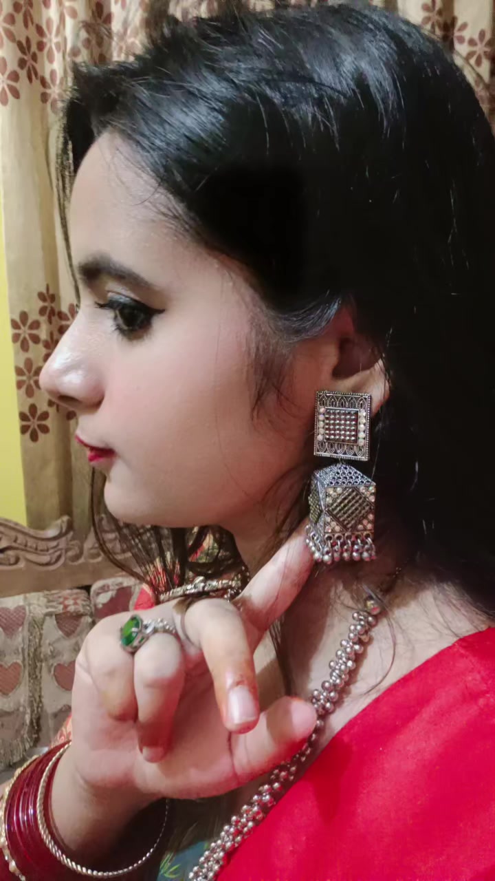 @Ayeshađ¸