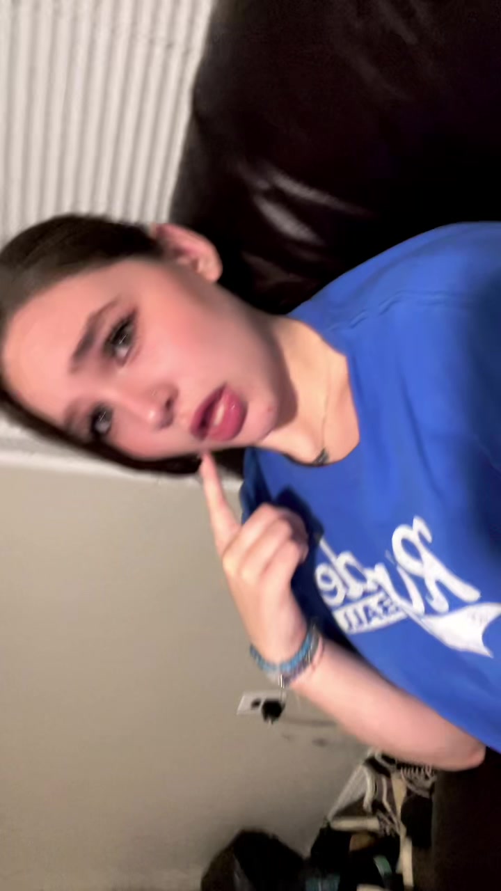 @Onlycrackable_4zach