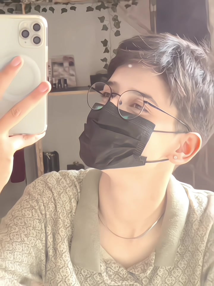 @𝓗𝓸𝓷𝓮𝔂🐝