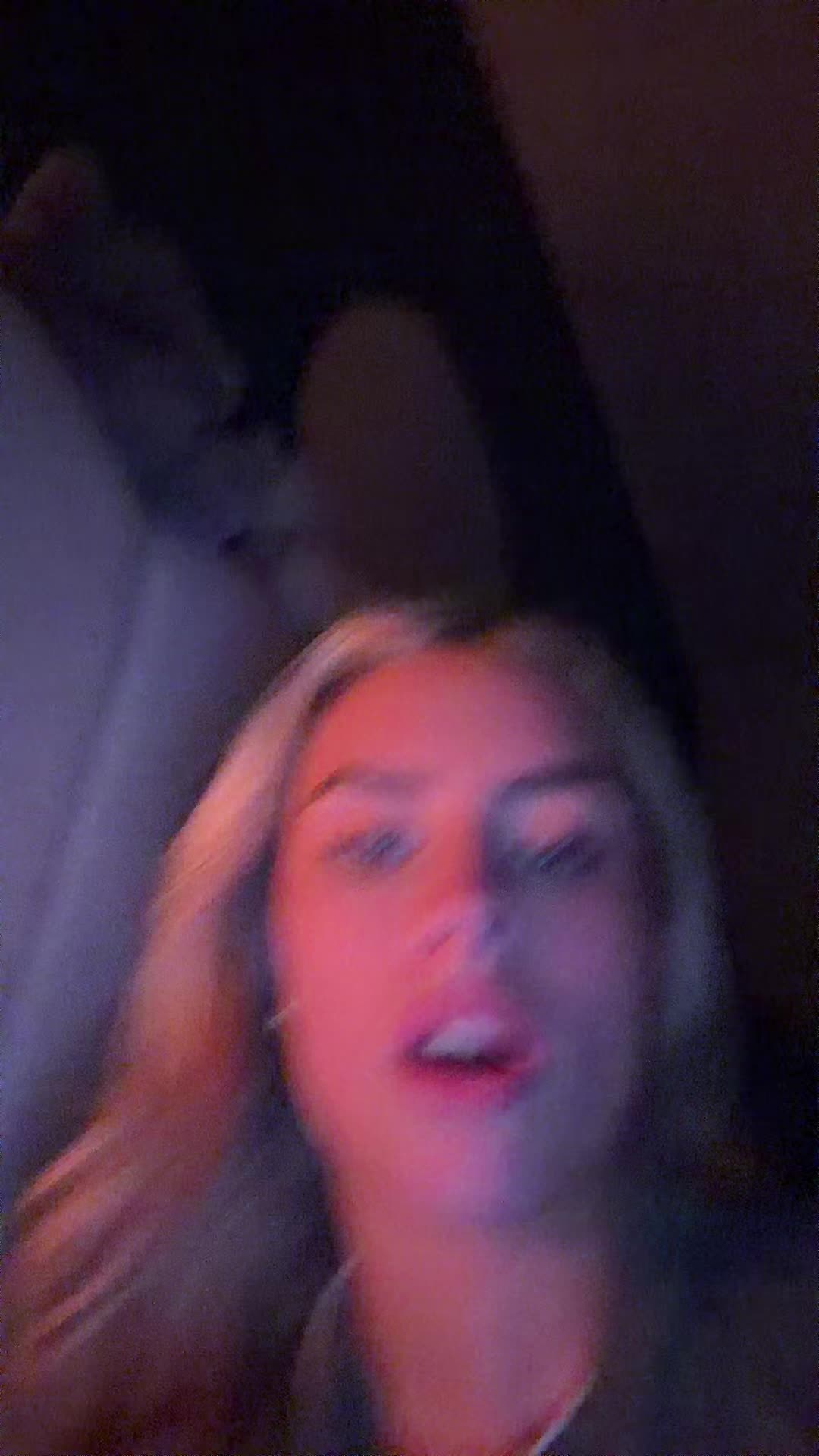 @huhnellywho