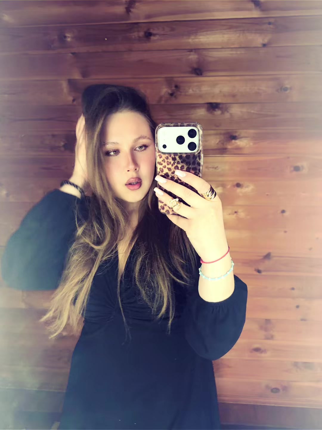 @adelina