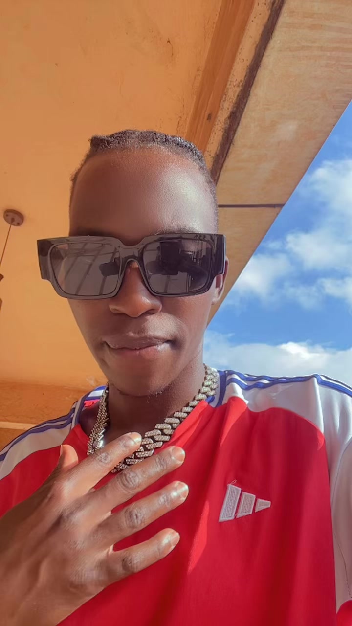 @KUUZA UG