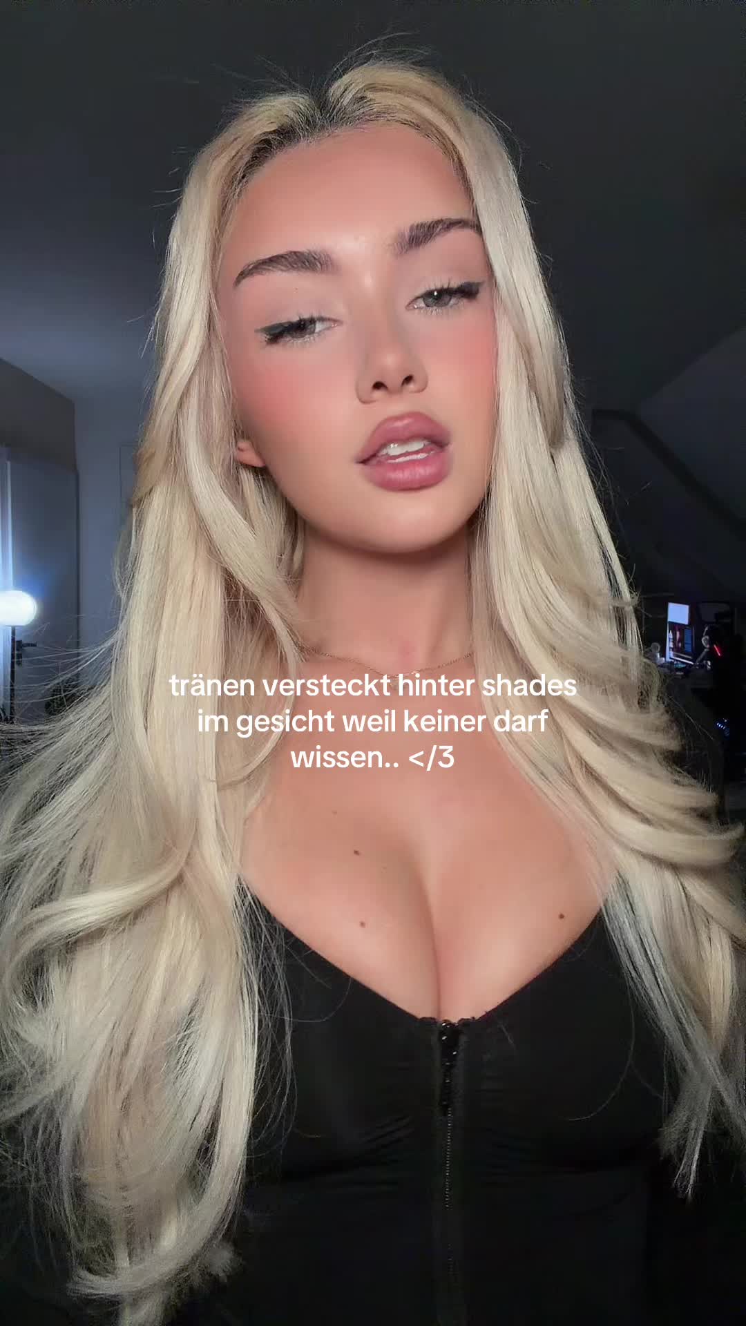 @</3