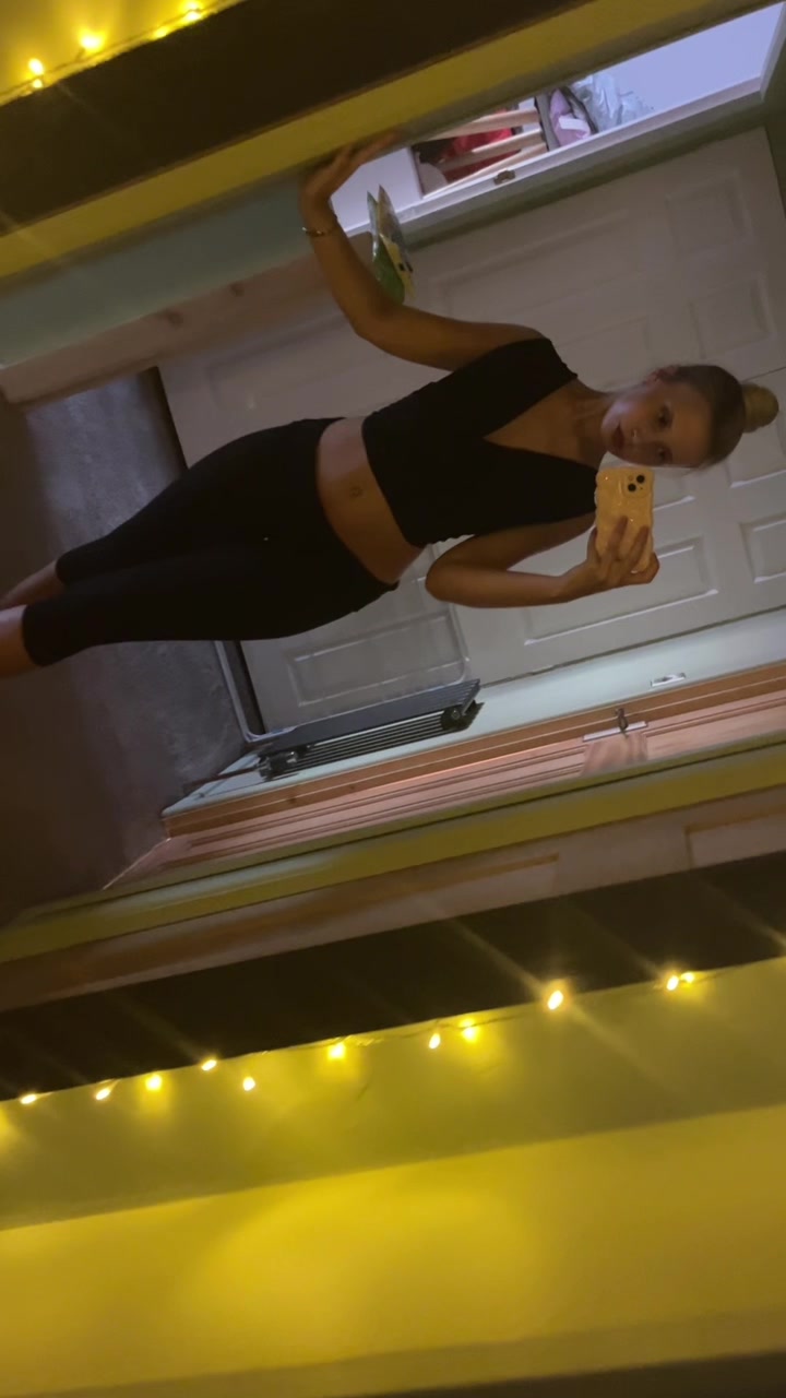 @Lolapriv11