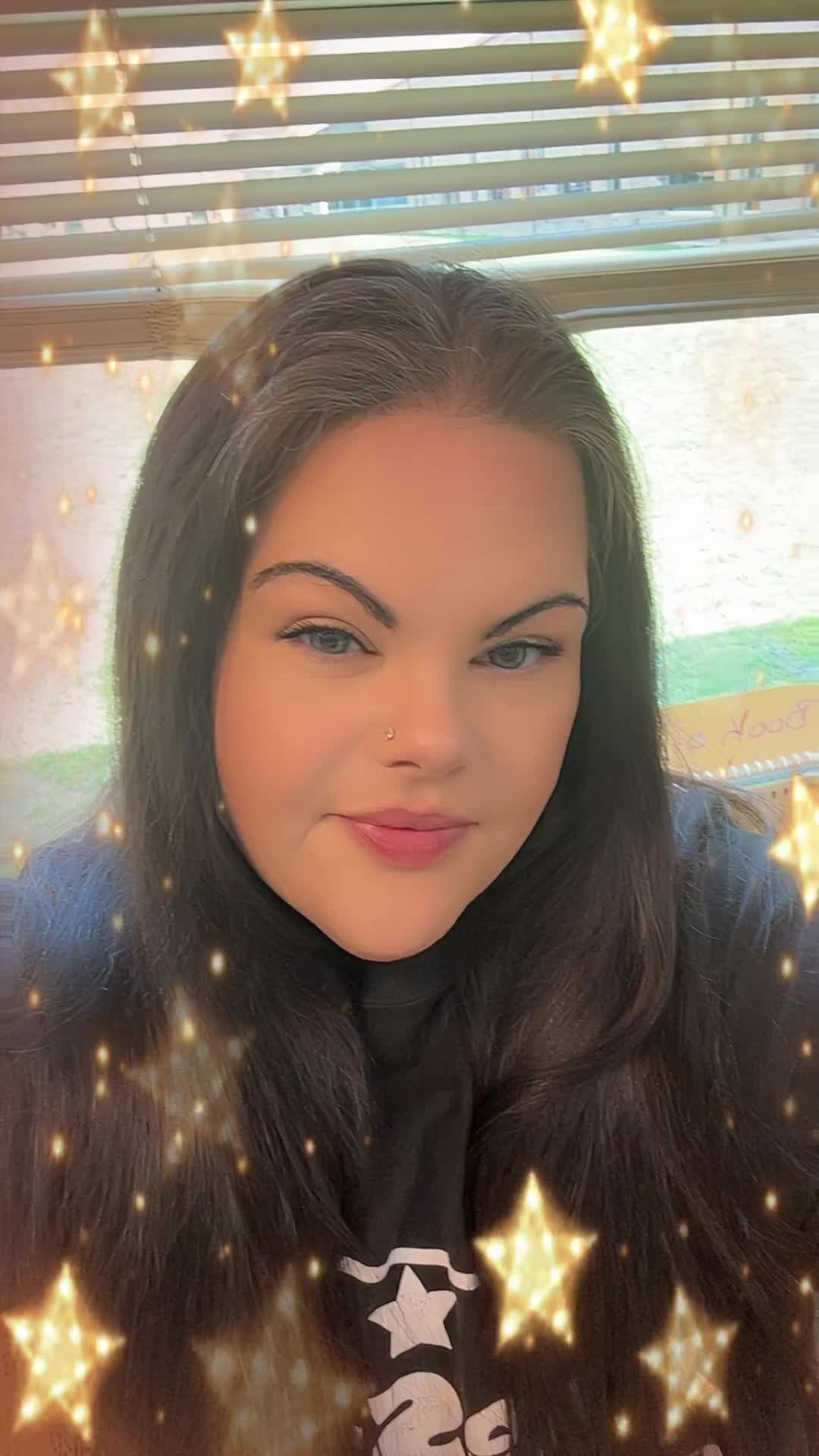@Kasey Kisses 🔥🦖🪖