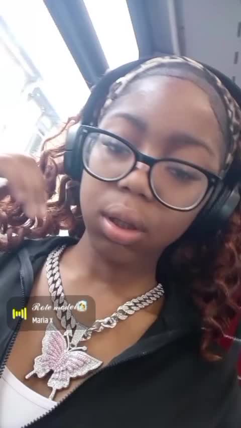@L&iacute;zzy🐐ᥫ᭡`