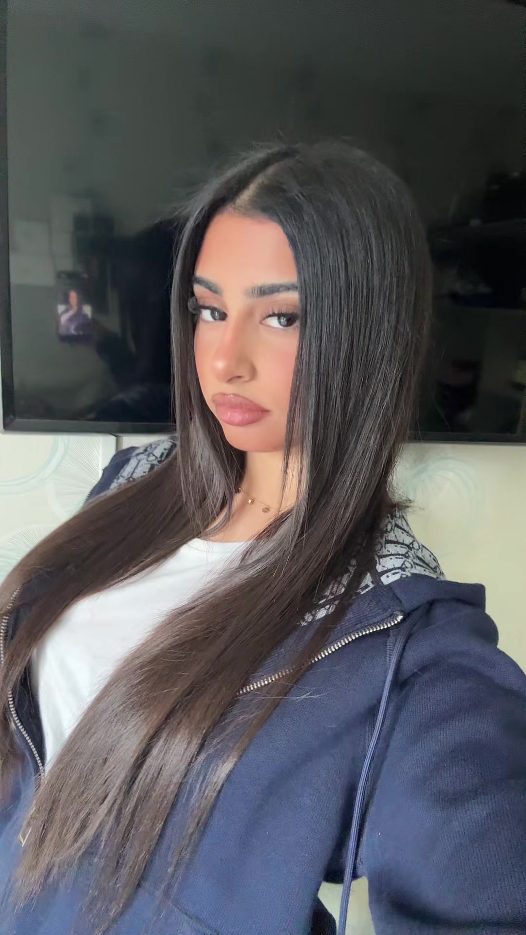 @𝟐𝟕.♛