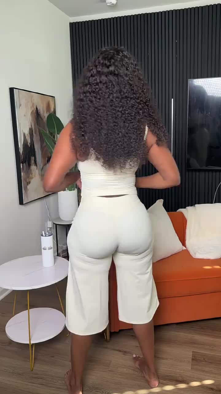 @Vanessa Olomide Fashion 🧜♀️