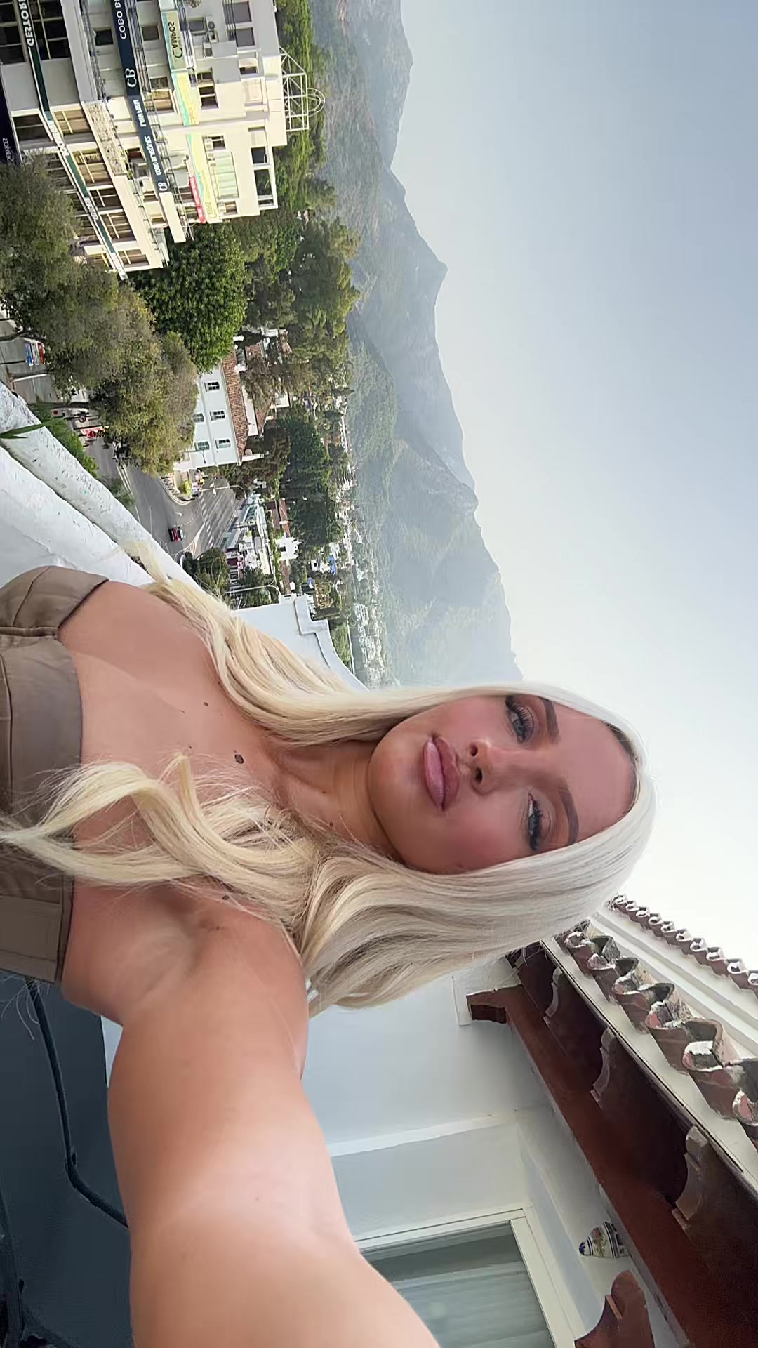 @Ellie B