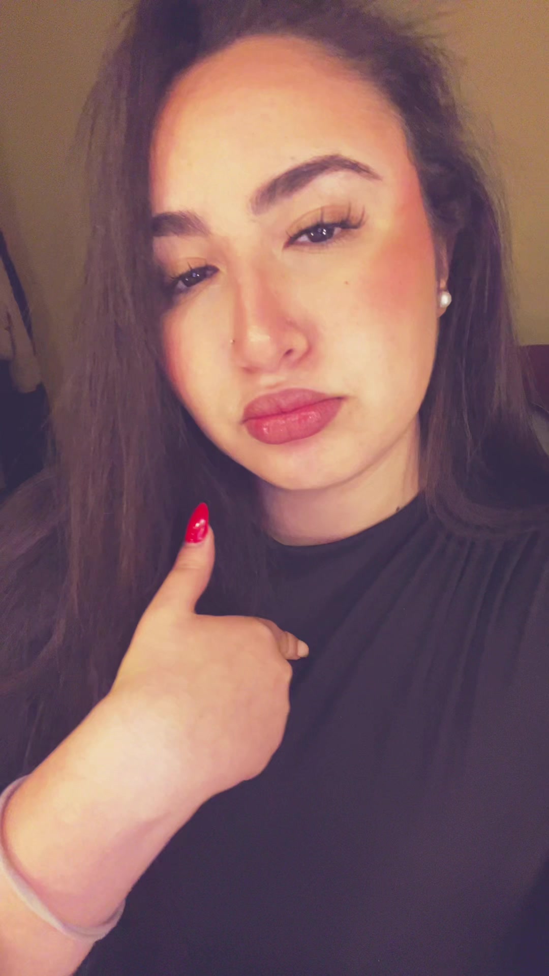 @yasmina.