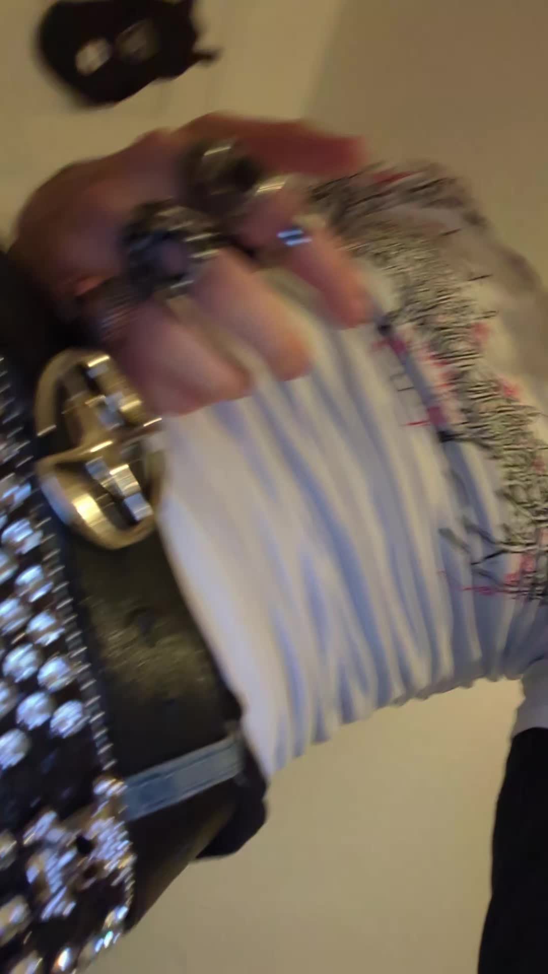 @meow