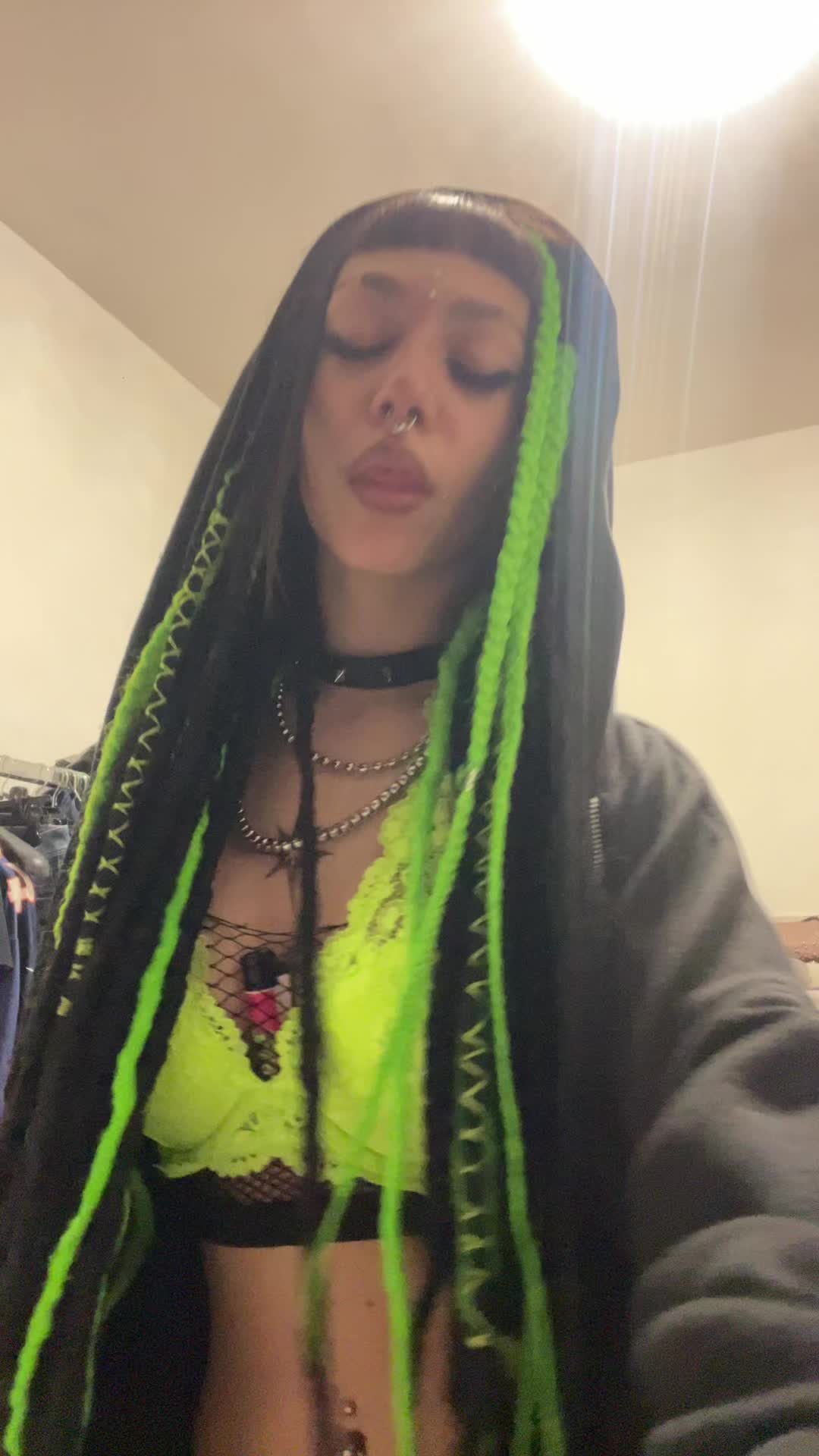 @lucertolona