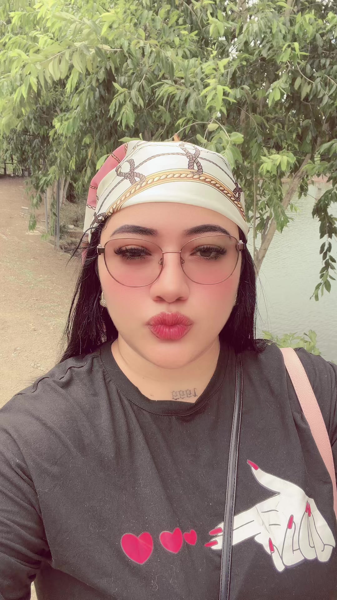 @Vianey Ortega💜💙🦋