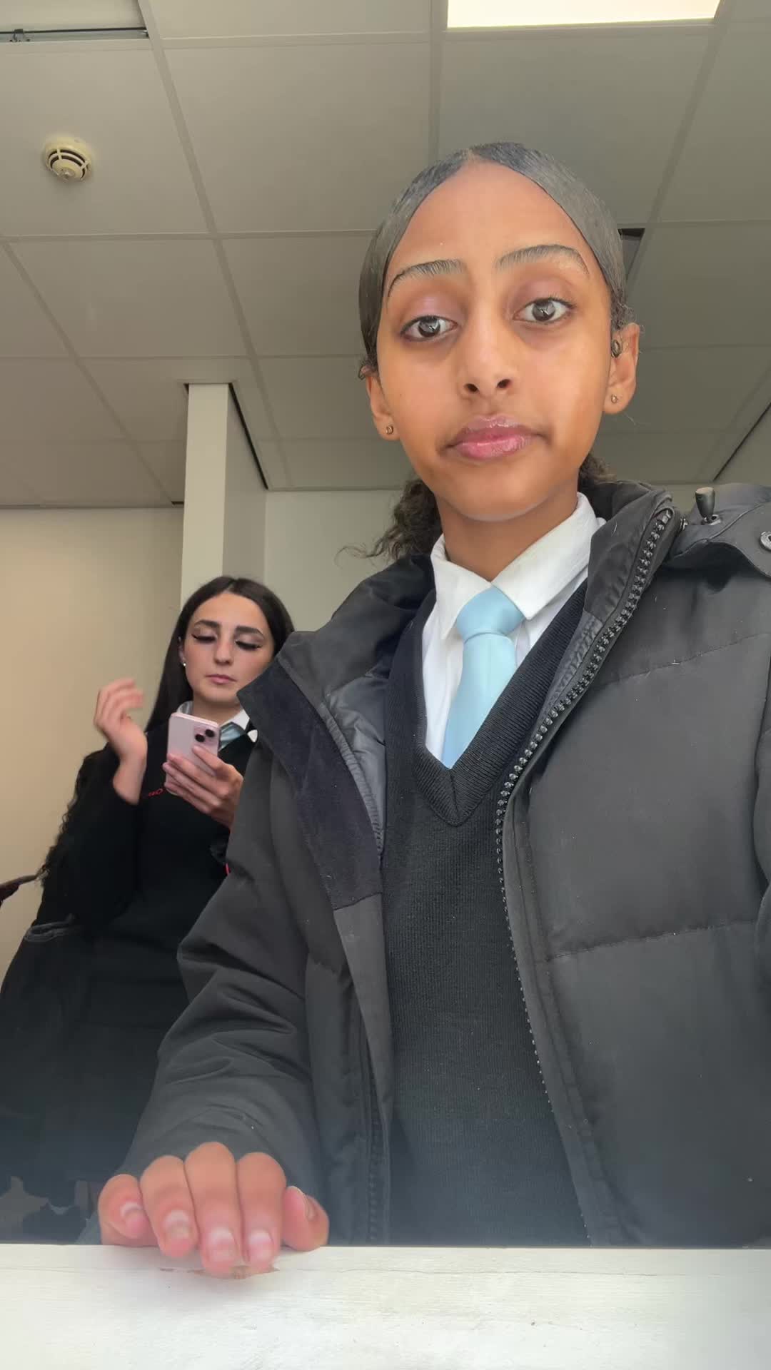 @ₕₐₗₗₑ🇬🇧