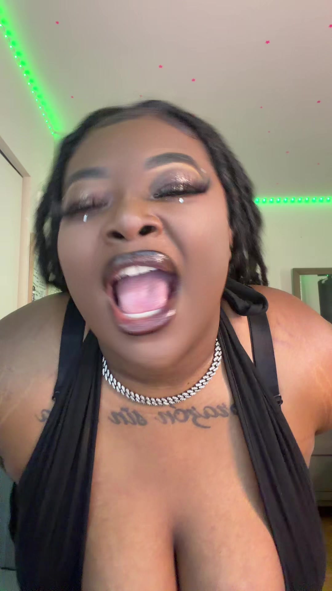 @Tittywappp