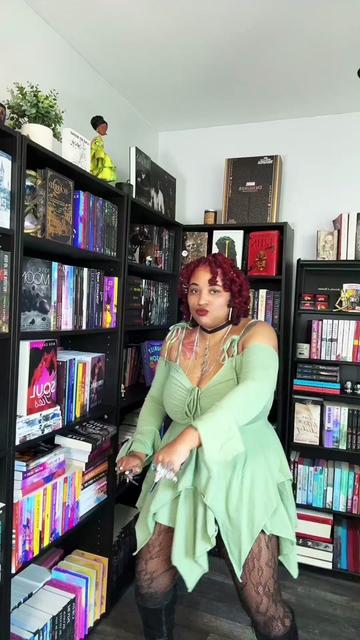 @VtheBookEmpress 📚 🩵✨