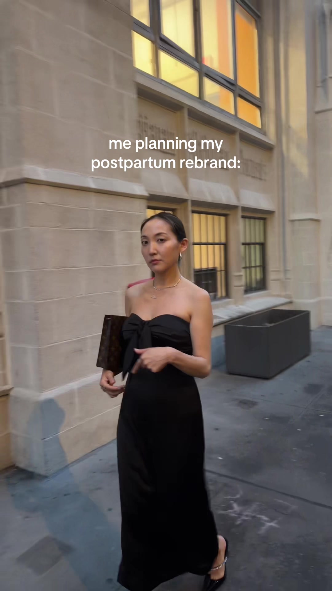 @AVA